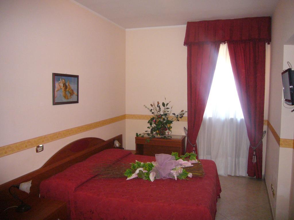 Hotel Altieri 3*