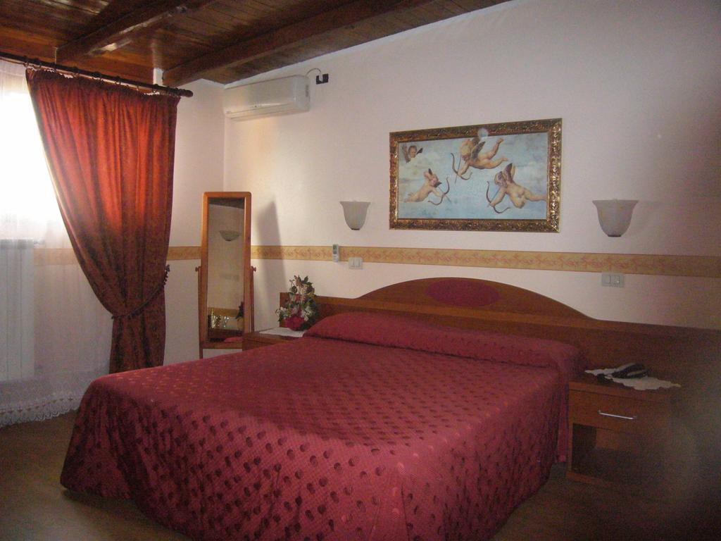 Altieri Hotel